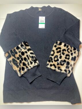 Michael Kors Black Ribbed Sweater with Leopard Faux Fur Cuffs sz Large L new